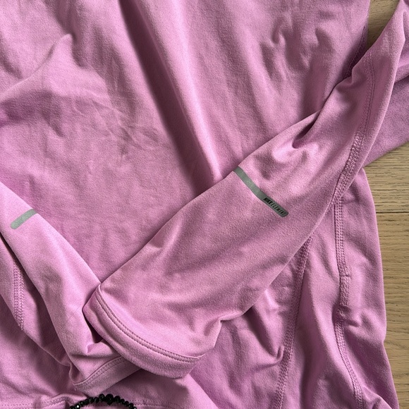 Nike Dri Fit Women’s Pullover Sweater Running Size XS - Picture 3 of 9